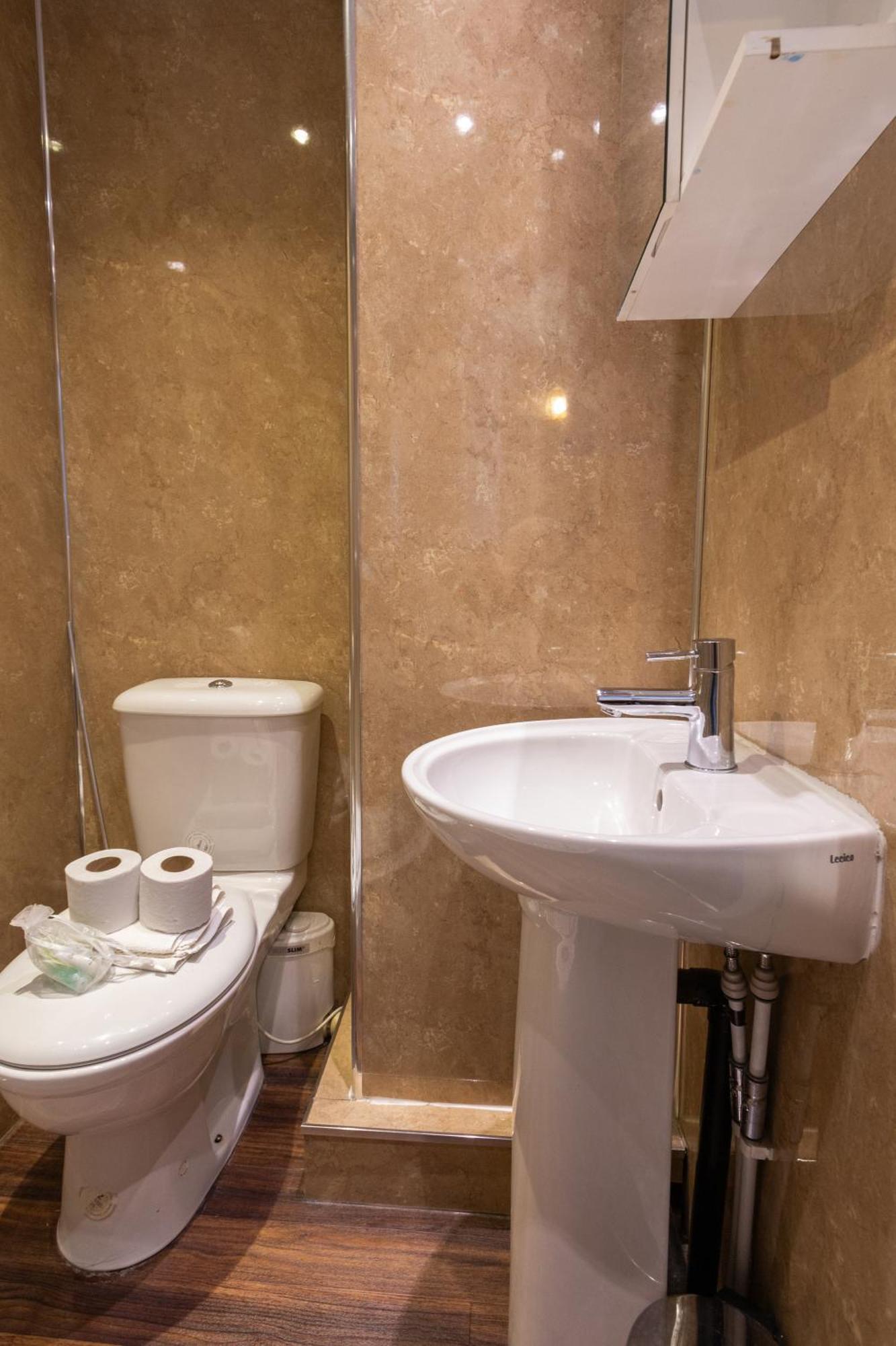 Homely Ensuite Room Near City Centre Манчестер Экстерьер фото